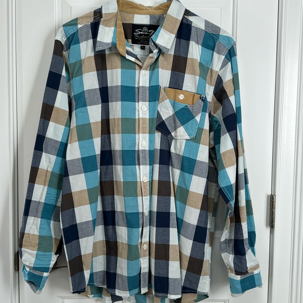 Men’s XL Seven7 Casual button down shirt